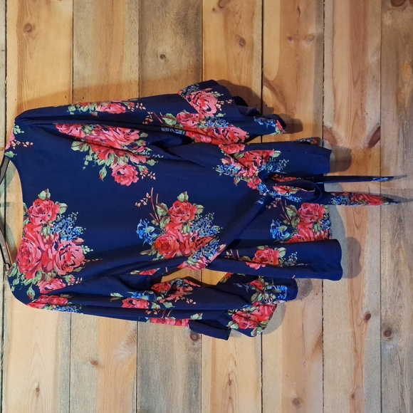 Betsey Johnson Blue And Red Floral Top - Picture 5 of 5